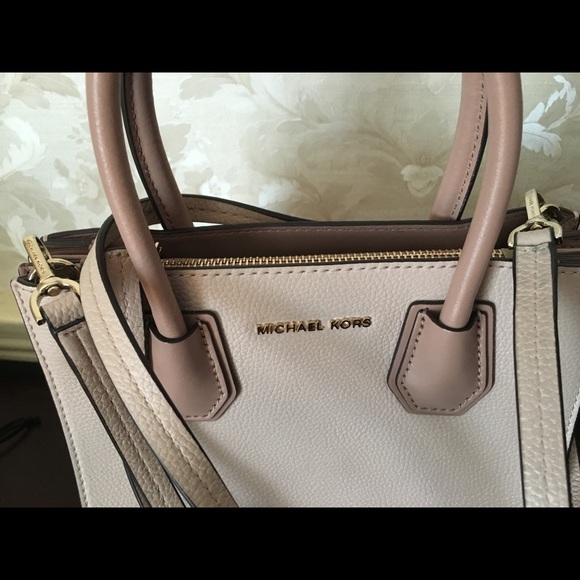 Michael Kors Mercer Mini Pink Crossbody Bag